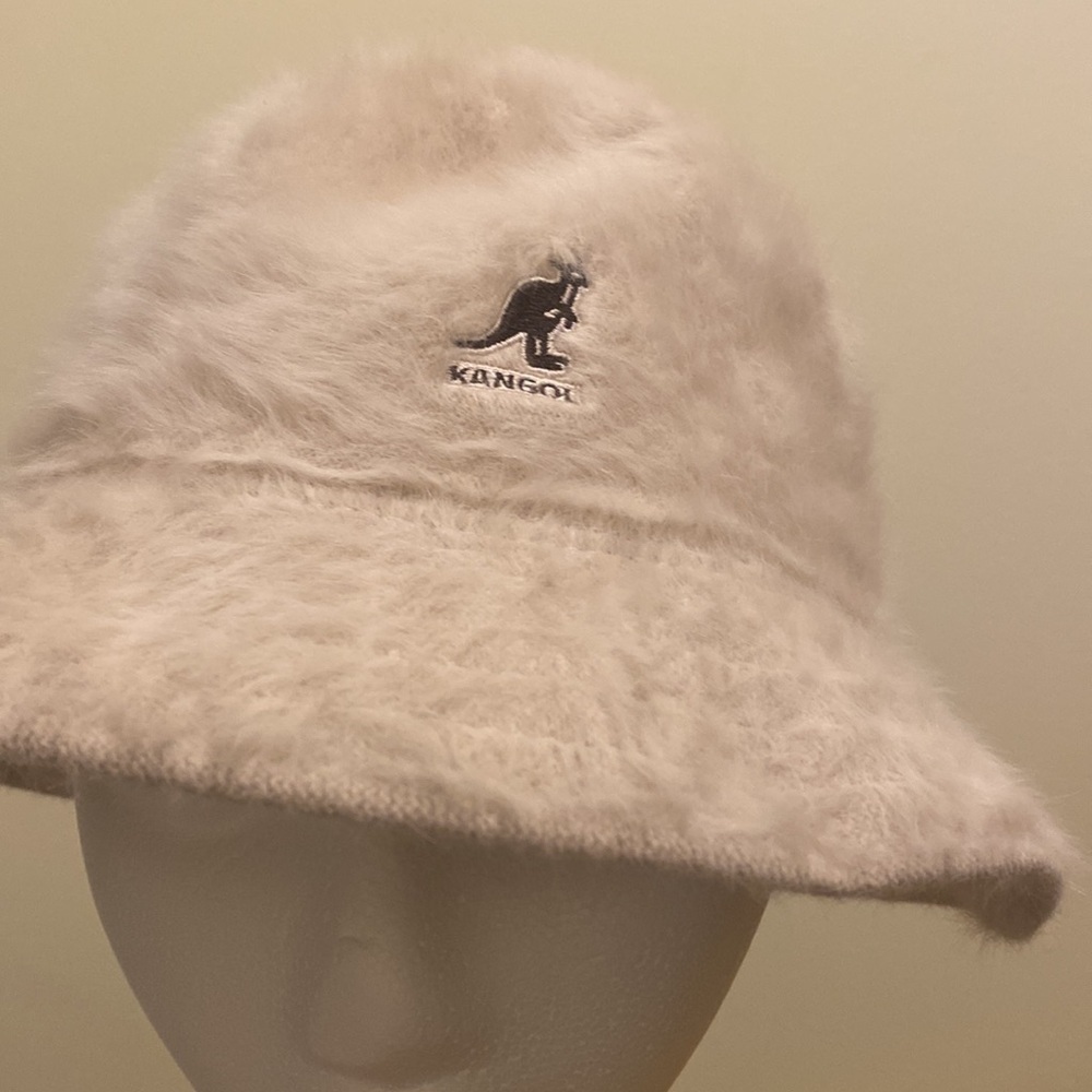 Kangol Cream Faux Fur Bucket Hat with Black Logo - Picture 4 of 10